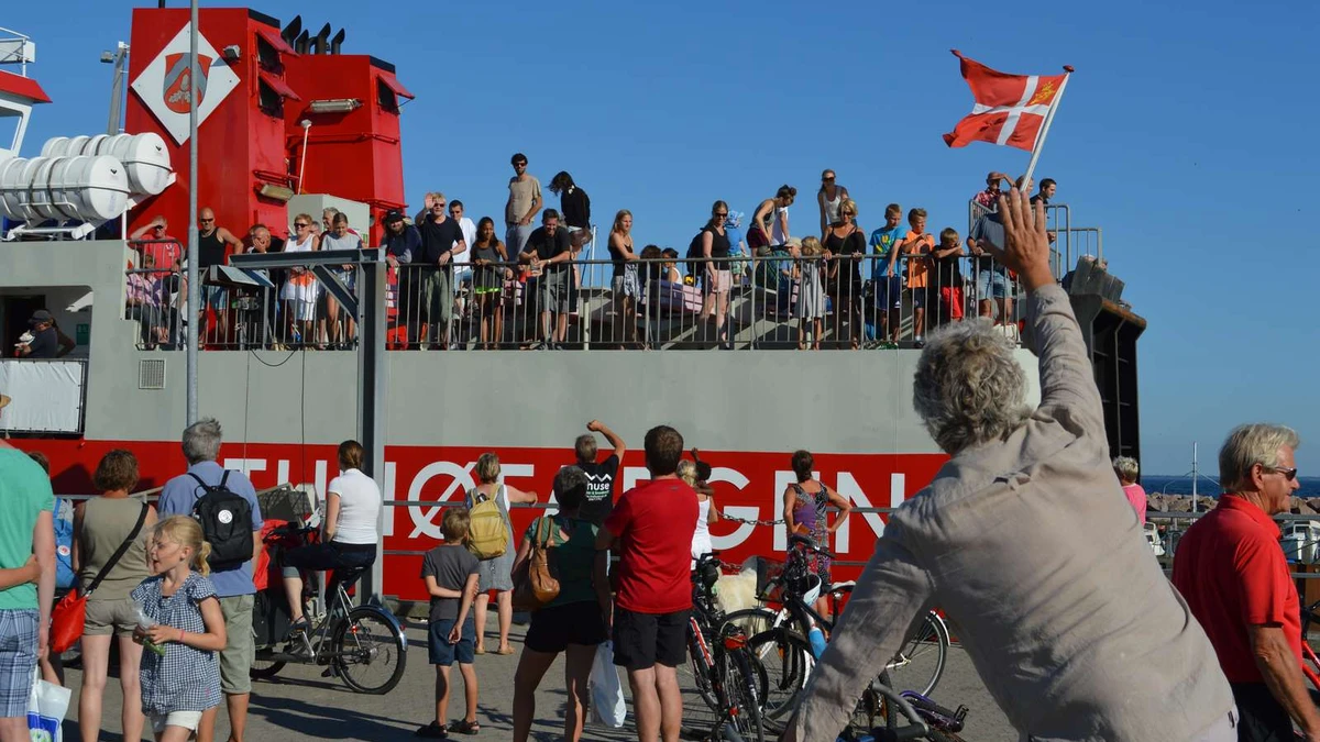 Tunøfærgen klar til afgang