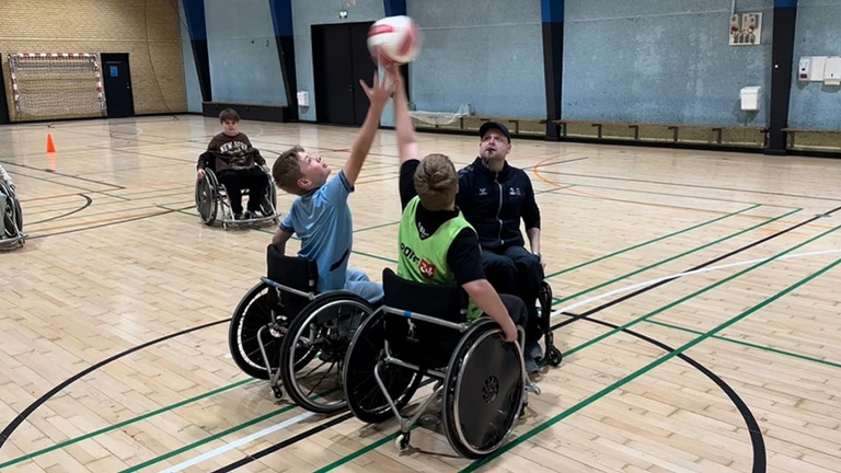 Kørestolsrugby